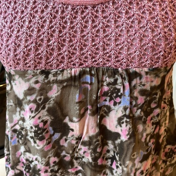 Pink knit bodice with silk skirt dress from Italian designer Ermanmo Scervino - Picture 3 of 13